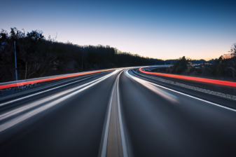 Automotive italiano e Stellantis: la crisi di un'identità industriale