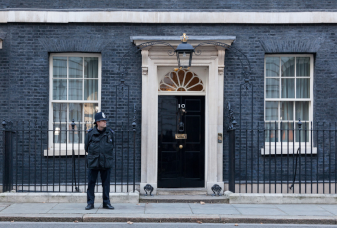 Regno Unito: Starmer, Burnham e il colpevole comodo