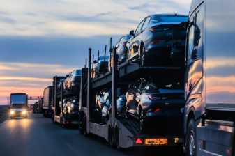 Il declino strutturale dell’auto europea: perché proteggere il mercato non basta