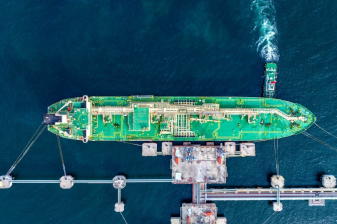 Hormuz, guerra in Iran e rischio di stagflazione in Europa 